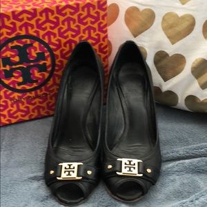 Tory Burch Ambrose 95mm Open Toe Wedge in Black